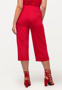 Ulla Popken LARGE TAILLE ÉLASTIQUE - Short - red