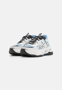 Buffalo TRIPLET HOLLOW - Sportcipő - white/blue/silver