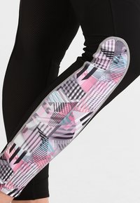 Hunkemöller Trikoot - black