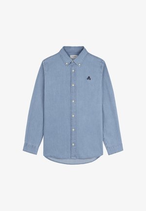 Himmelblaues, langärmeliges Hemd aus Denim mit Button-Down-Kragen, das ein kleines dunkelblaues Totenkopf-Logo auf der linken Brust hat.