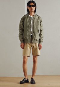 Scotch & Soda STUART - Lühikesed püksid - seastone