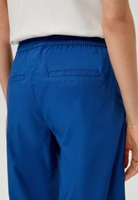 s.Oliver REGULAR CULOTTE MIT BÜGELFALTEN - Spodnie materiałowe