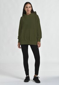 Deha RHYTHM MOVE HYPE - Felpa con cappuccio - verde oliva