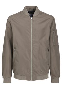 Chaqueta bomber color topo con cierre frontal, bolsillos con cremallera a los lados y en la manga, cuello, puños y dobladillo acanalados.