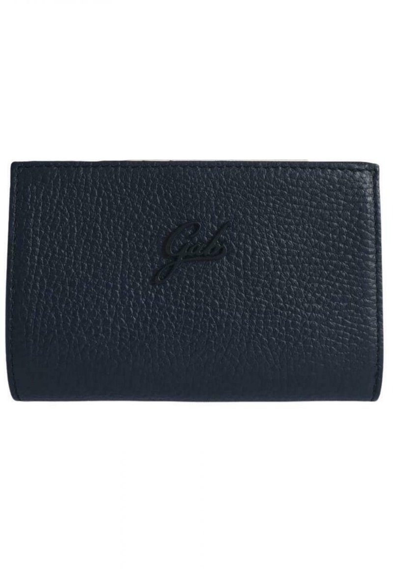 Portafoglio in pelle blu navy con finitura testurizzata, caratterizzato da logo del marchio impresso sul fronte e un design pieghevole per una comoda sistemazione.