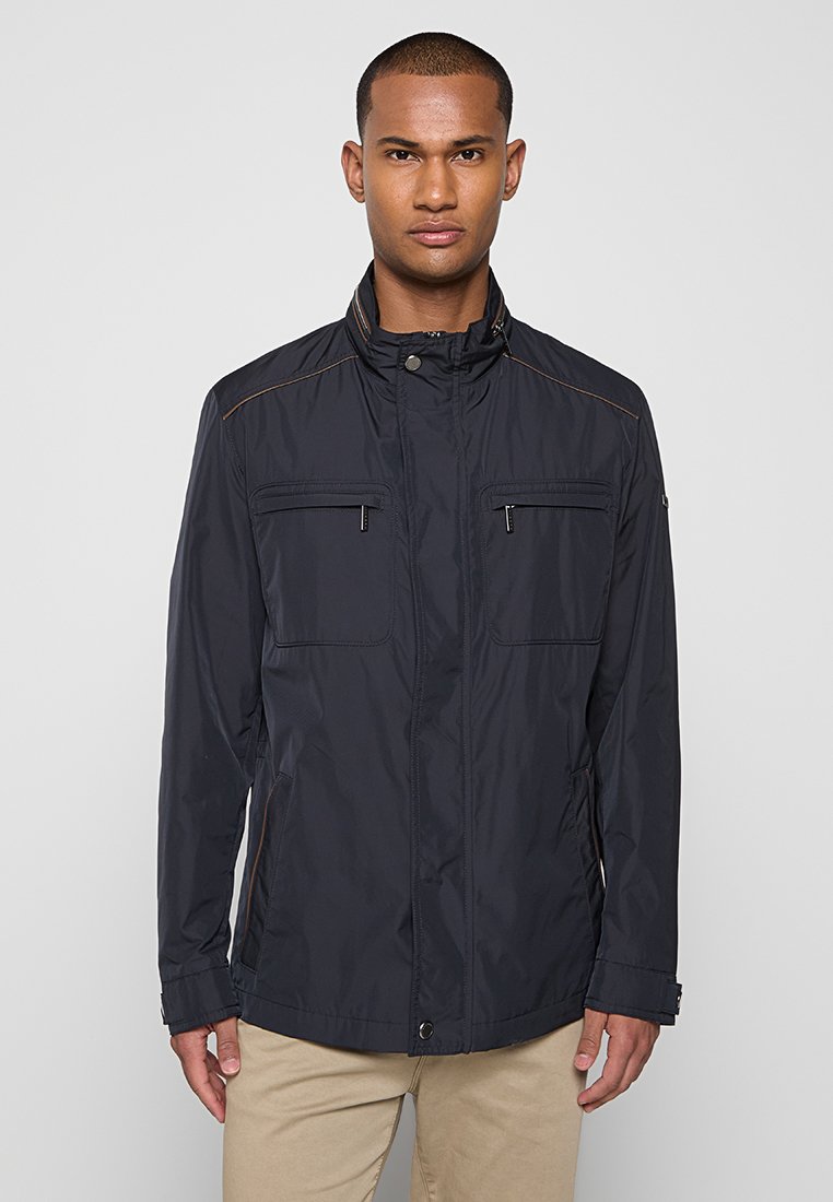 Bugatti Lichte jas donkerblauw Bugatti Lichte jas donkerblauw