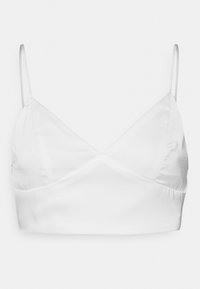 Bralette branco em cetim com alças finas ajustáveis, design em V e textura suave. Apresenta um detalhe cruzado na frente.