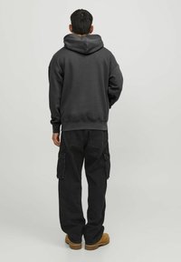 Jack & Jones JORVESTERBRO BACK HOOD - Sportinis megztinis - asphalt
