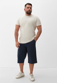 s.Oliver Shorts - navy