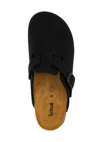 Chaussure noire en feutre à enfiler avec une large boîte à orteils, une sangle réglable et une semelle intérieure rembourrée marron portant le nom de la marque "Scholl" et la taille 36.