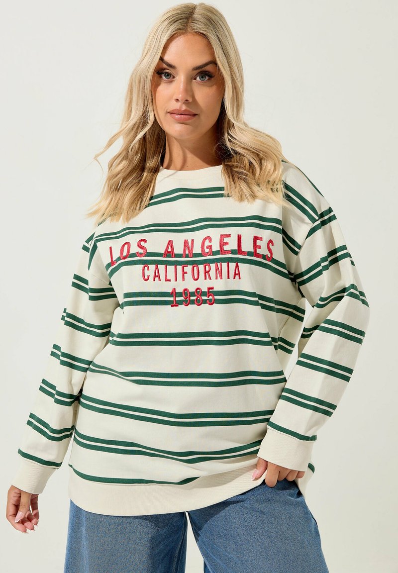 Gestreifter Kapuzenpulli in Grün und Creme, mit "LOS ANGELES CALIFORNIA 1985" in roter Schrift, langen Ärmeln und einem lässigen Schnitt.