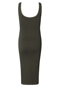 Ribbad bodycon-klänning i olivgrön. Har en rundad halsringning och figurnära silhuett. Slät textur, knä-lång design.