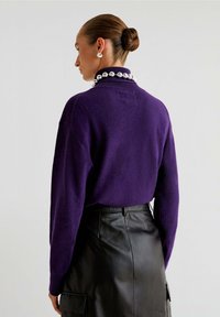 Scalpers - Sweter