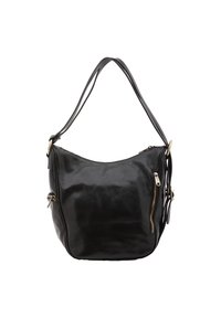 Sac à main en cuir noir avec une texture lisse, une forme courbée et des détails en métal argenté sur la fermeture éclair. Dispose d'une longue bandoulière unique.