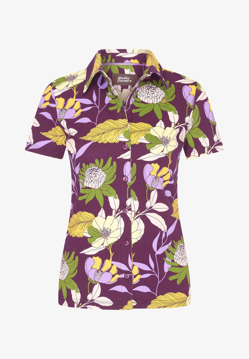 Kurzärmliges Hemd aus lila Stoff mit einem floralen Muster in Gelb, Weiß, Grün und Lila. Knopfverschluss vorne, kragenloses Design.