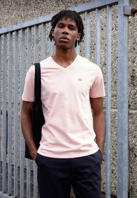 Levi's® ORIGINAL - T-shirt básica - silver pink