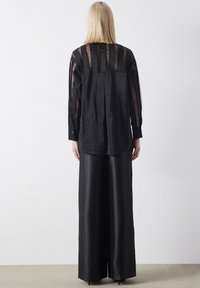 Ipekyol Allvädersjacka - black