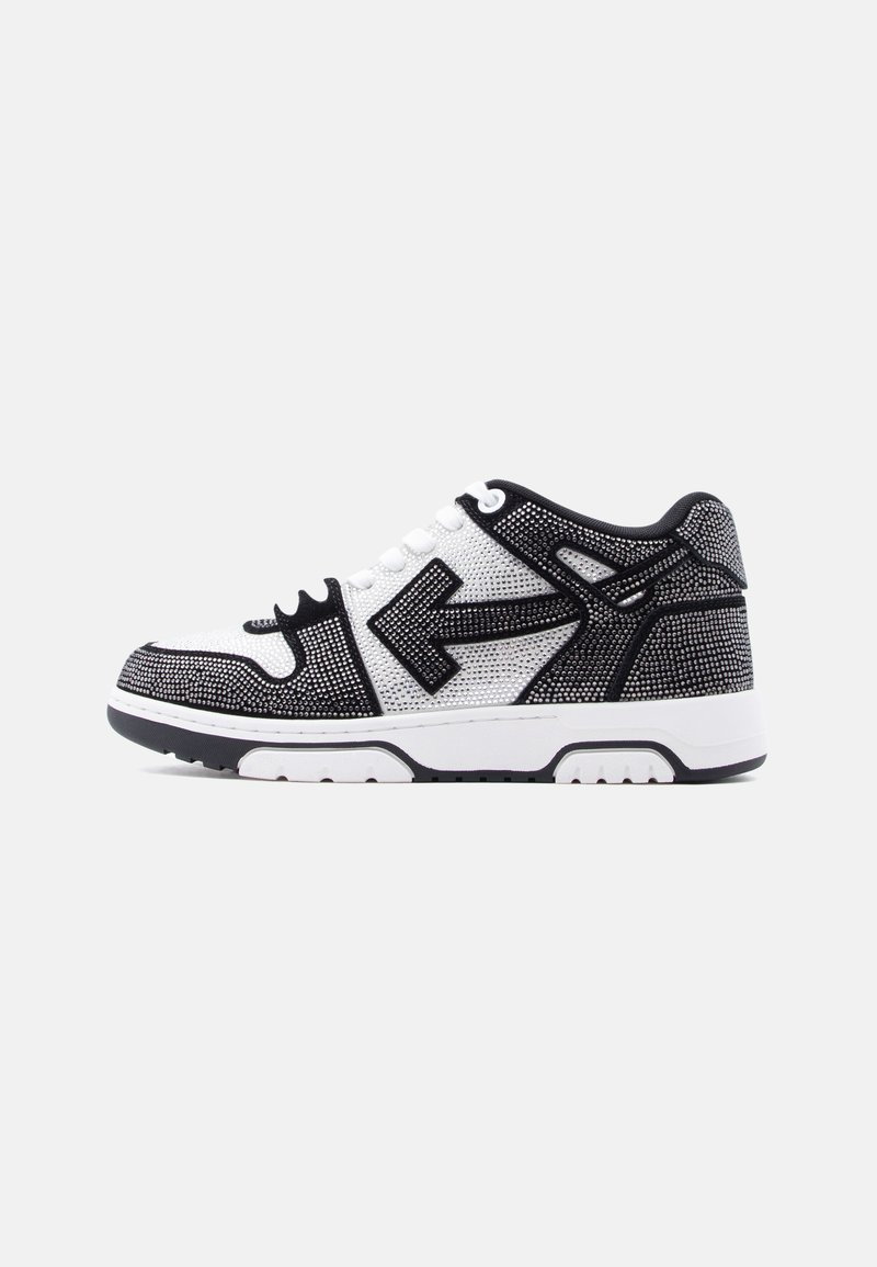 OUT OF OFFICE black/white/black