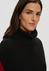 s.Oliver MIT ROLLKRAGEN - T-Shirt basic - schwarz