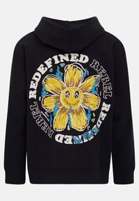 Μαύρη κουκούλα sweatshirt με έντονη γραφική απεικόνιση κίτρινου λουλουδιού με μπλε επισημάνσεις και το κείμενο "REDEFINED REBEL STREETWEAR" σε λευκό χρώμα.
