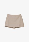 Short - mottled beige