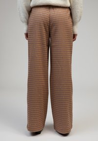 AN'GE Pantalon classique - bordeaux