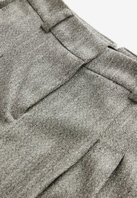 Next WARM HANDLE TEXTURED WIDE LEG - Nohavice - herringbone