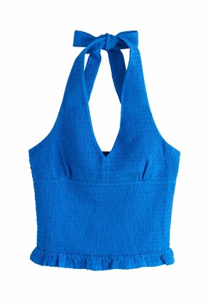 Modrý texturovaný horčicový top s výstrihom do V, zaviazaným remienkom na krku, priliehavým živôtikom a volánikovým lemom na bielom pozadí.