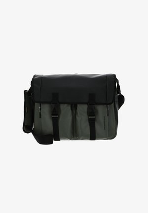 Sac messager en matériau noir et vert imperméable, doté de deux boucles à l'avant, d'une bandoulière ajustable et d'une texture lisse avec un design épuré.