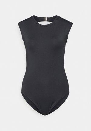 Svart bodysuit laget av glatte, elastiske stoffer. Har ermeløs design, rund halslinning og en lav rygg med krok-lukking.