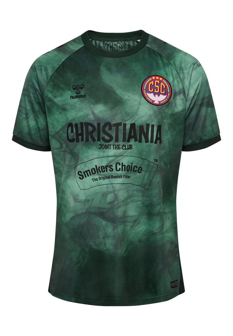 Zielona sportowa koszulka z wzorem, posiadająca okrągły dekolt, krótkie rękawy oraz oznaczenia z napisami „Christiania” i „Smokers Choice” w pogrubionym czarnym tekście.