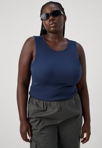 ONLY Carmakoma CARKENYA LIFE TANK  - Top - naval academy