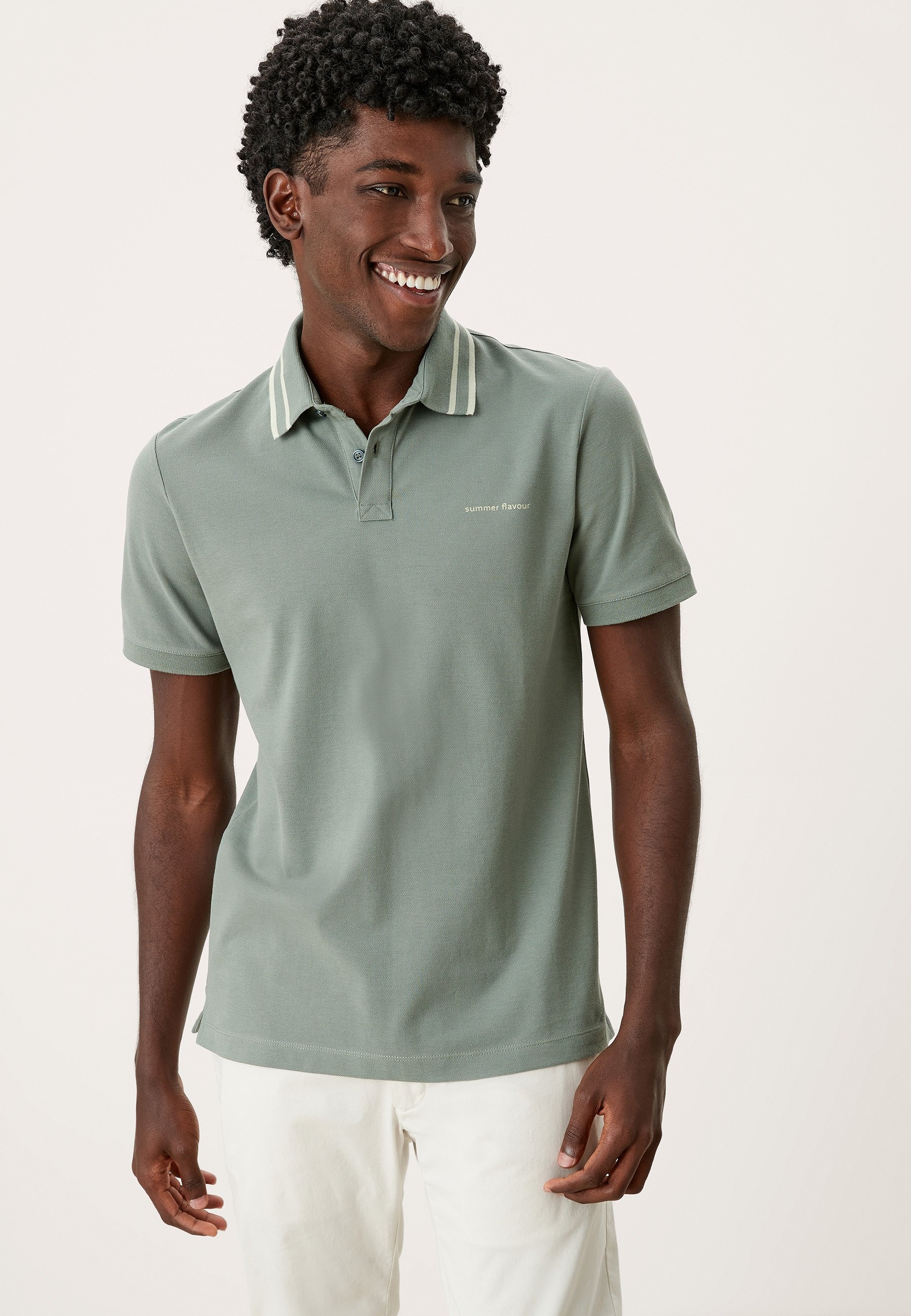 DeFacto SLIM FIT - Polo shirt - green 