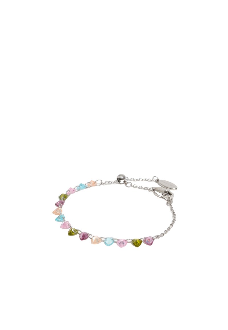 Pulsera de cadena de plata con cuentas en forma de corazón facetadas de colores variados en rosa, azul, verde y púrpura, con un cierre seguro.