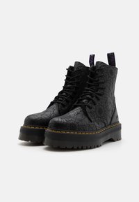 Dr. Martens JADON WEDNESDAY UNISEX - Stivaletti con plateau - black