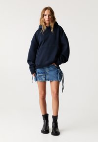 Thumbnail Image 4