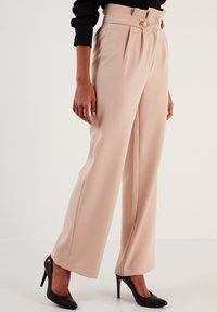 LELA REGULAR FIT - Broek - mink