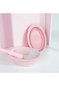 Thumbnail Image 5
