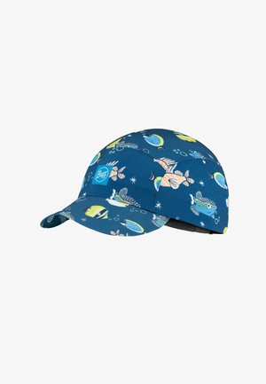 Gorra azul con patrones coloridos de peces de dibujos animados y un pequeño logo de Buff en el frente, con visera curva y correa trasera ajustable.
