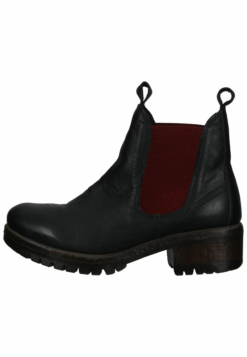 Bota de cuero negro hasta el tobillo con paneles laterales elásticos rojos texturizados y lengüetas. Tacón resistente y suela de goma con patrón.
