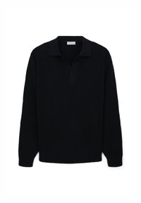 Pull en tricot côtelé noir avec manches longues, col plat et patte d'ouverture ; dispose d'un tissu texturé pour plus de profondeur.