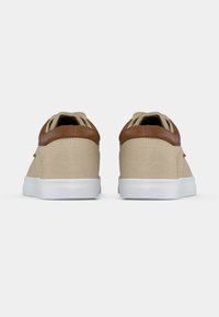 Pier One Zapatillas - beige