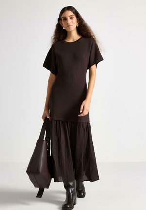 MIDI - Strikkjoler - dark brown