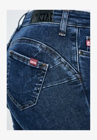 Nije odabrano, marine