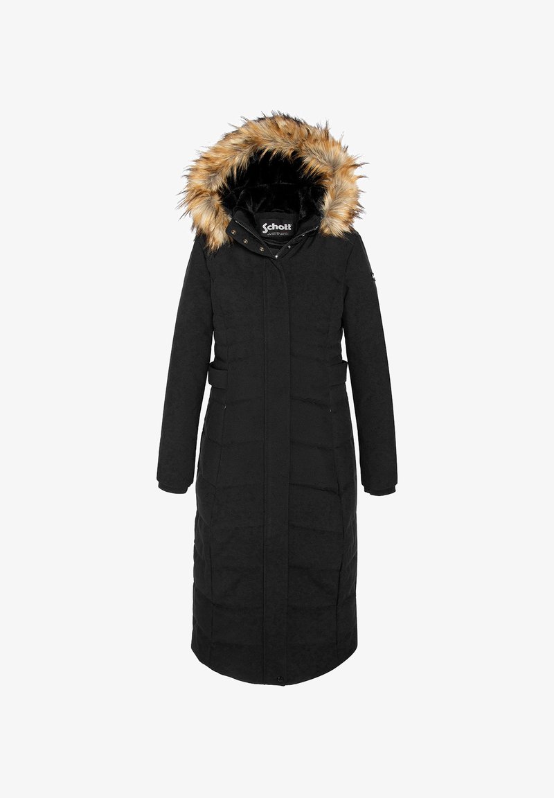 Czarny długi zimowy płaszcz z wypełnieniem, dwie boczne kieszenie i kaptur wyłożony futrem, z zamkiem błyskawicznym z przodu i zapięciem na guziki.