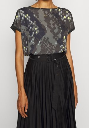 Blouse - khaki
