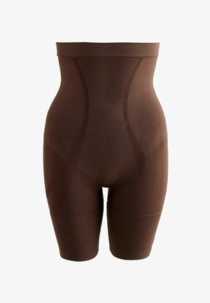 Shorts modellanti a vita alta in marrone, realizzati in un tessuto liscio ed elastico con un motivo texturizzato e una vestibilità aderente attraverso le cosce.