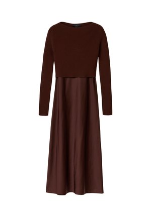 Lange donkerbruine jurk met nauwsluitend geribd gebreid lijfje en lange mouwen, vloeiende rok van gladde stof, ronde halslijn.