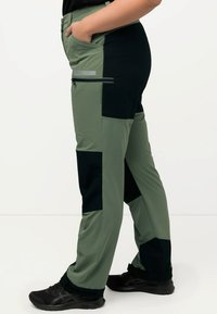 Ulla Popken HYPRAR MULTIFUNCTIONAL DURABLE INSET TREKKING - Broek - olive