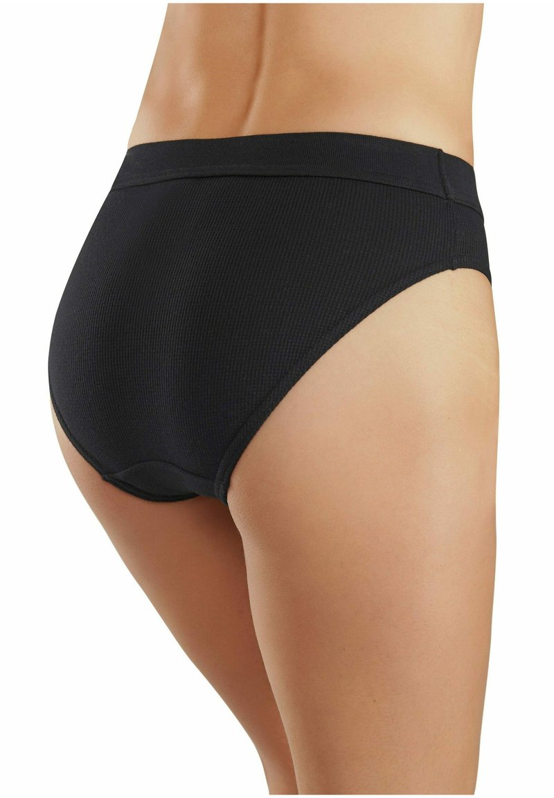 Zwarte geribbelde hoge taille ondergoed beschikt over een soepele tailleband en een zachte textuur, ontworpen voor comfort met een volledige dekking aan de achterkant.